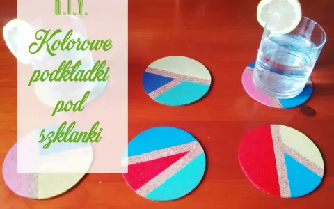 Kolorowe podkładki pod szklanki z korka, pomalowane geometrycznymi wzorami. Idealne do letnich napojów.