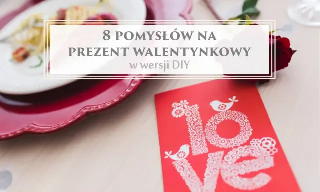Walentynkowe inspiracje na diy własnoręczny prezent. Czerwona kartka z napisem "love" i róża na stole.